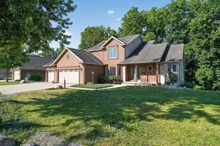 4729 Dimond Way, Dimondale, MI 48821 - Photo 6