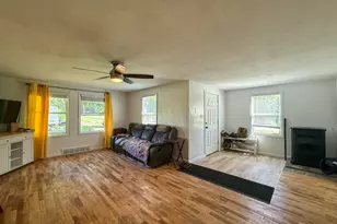 2661 E Empire Ave, Benton Harbor, MI 49022 - Photo 4