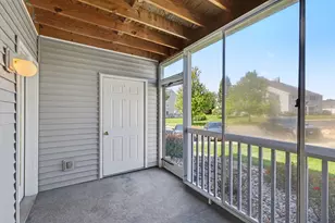 749 W Barrington Cir, Jackson, MI 49203 - Photo 22