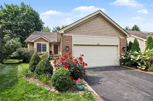 4023 Boulder Pond Dr, Ann Arbor, MI 48108 - Photo 2