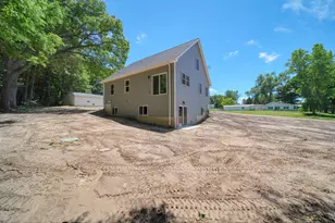 1823 N Sutton Rd, Jackson, MI 49202 - Photo 6
