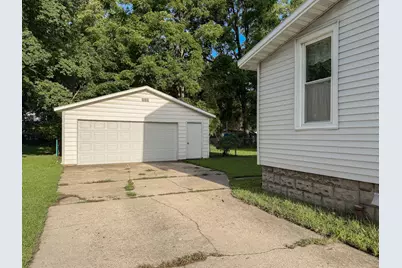 103 N Lowe Street, Dowagiac, MI 49047 - Photo 2