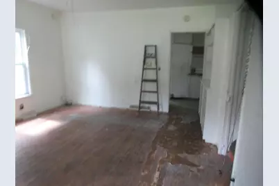 437 N Broadway Street, Cassopolis, MI 49031 - Photo 6