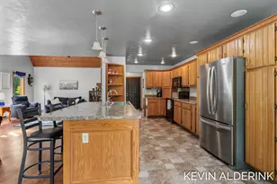 8959 Ottogan St, Holland, MI 49423 - Photo 12