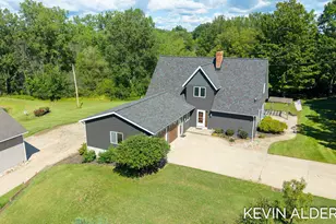 8959 Ottogan St, Holland, MI 49423 - Photo 76