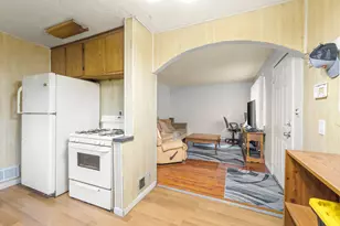6770 Marvin St, Taylor, MI 48180 - Photo 4