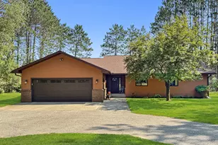 125 Lakewood Dr, Cadillac, MI 49601 - Photo 2