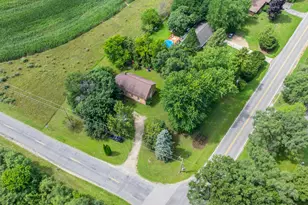 8890 Territorial Rd, Benton Harbor, MI 49022 - Photo 30