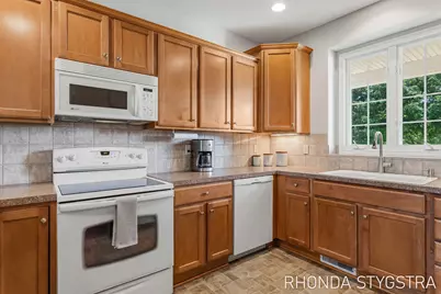 4732 Charleston Court, Holland, MI 49423 - Photo 16
