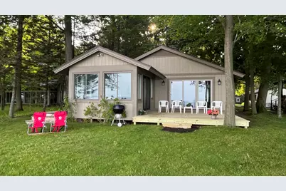 1196 Cherry Drive, South Haven, MI 49090 - Photo 6