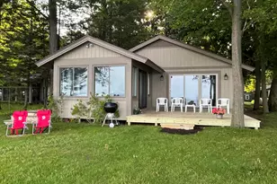 1196 Cherry Dr, South Haven, MI 49090 - Photo 6