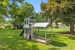 6129 Meadowlark St NE, Rockford, MI 49341 - Photo 32