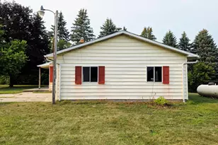 4545 S Rolland Rd, Blanchard, MI 49310 - Photo 26