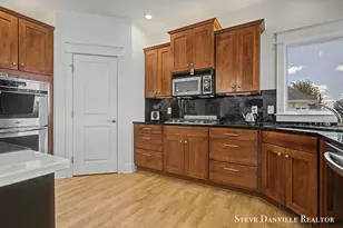 9121 24th Ave, Jenison, MI 49428 - Photo 14
