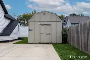 1465 Barclay St, Muskegon, MI 49441 - Photo 34