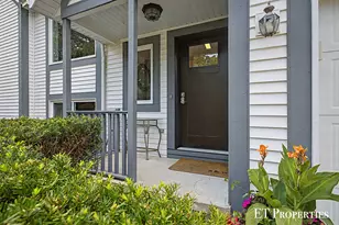 1210 Palmer Ct NE, Grand Rapids, MI 49505 - Photo 2