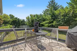 1210 Palmer Ct NE, Grand Rapids, MI 49505 - Photo 20
