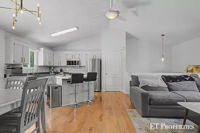 1210 Palmer Court NE, Grand Rapids, MI 49505 - Photo 14