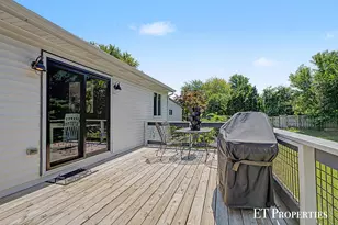 1210 Palmer Ct NE, Grand Rapids, MI 49505 - Photo 18
