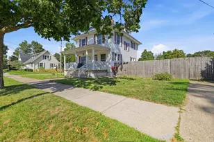 138 S Union St, Sparta, MI 49345 - Photo 4