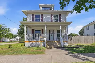 138 S Union St, Sparta, MI 49345 - Photo 2