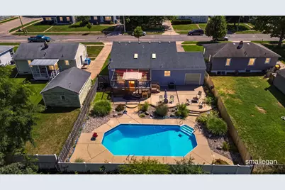 4227 Flamingo Avenue SW, Wyoming, MI 49509 - Photo 2
