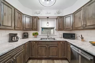 1730 Shoemaker Dr, Jackson, MI 49203 - Photo 14