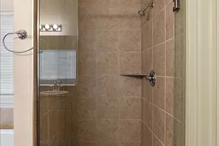 1011 Ashton Woods Dr, Canton, MI 48187 - Photo 22