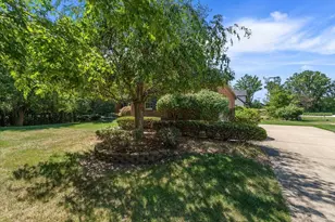 1011 Ashton Woods Dr, Canton, MI 48187 - Photo 42