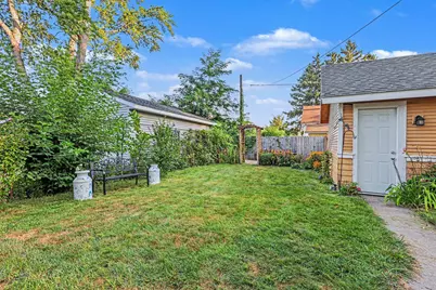 1130 Ireland Avenue, Muskegon, MI 49441 - Photo 24