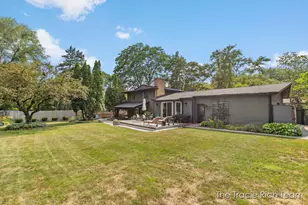 2184 Woodcliff Ave SE, Grand Rapids, MI 49546 - Photo 40