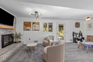 2184 Woodcliff Ave SE, Grand Rapids, MI 49546 - Photo 20