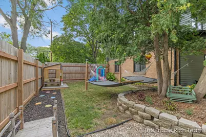 2184 Woodcliff Avenue SE, Grand Rapids, MI 49546 - Photo 34