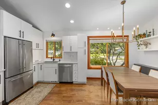 2184 Woodcliff Ave SE, Grand Rapids, MI 49546 - Photo 10