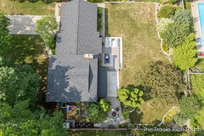 2184 Woodcliff Avenue SE, Grand Rapids, MI 49546 - Photo 44
