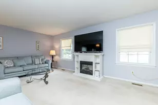 25569 Kilreigh Dr, Farmington Hills, MI 48336 - Photo 18