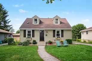 105 Katherine Dr NE, Grand Rapids, MI 49505 - Photo 1
