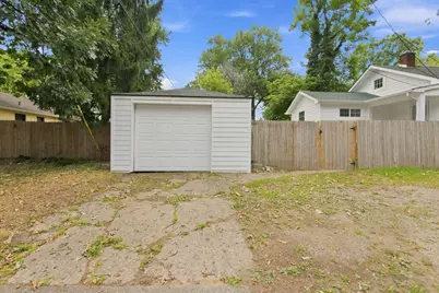 21505 Rockwell Street, Farmington Hills, MI 48336 - Photo 24