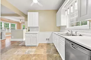 21505 Rockwell St, Farmington Hills, MI 48336 - Photo 8