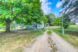 10724 Cutler St, Chippewa Lake, MI 49320 - Photo 40