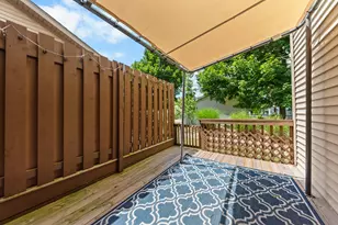 908 Moore Dr, Chelsea, MI 48118 - Photo 4
