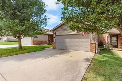 908 Moore Drive, Chelsea, MI 48118 - Photo 10