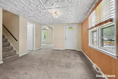 12 Travis Street NE, Grand Rapids, MI 49505 - Photo 18