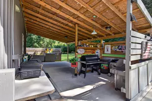 527 Pershing Ave, Jackson, MI 49203 - Photo 24