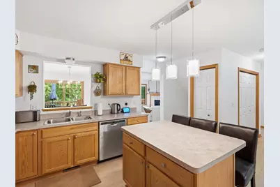 555 Sycamore Circle, Saline, MI 48176 - Photo 12