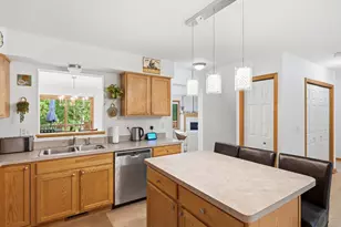 555 Sycamore Cir, Saline, MI 48176 - Photo 12