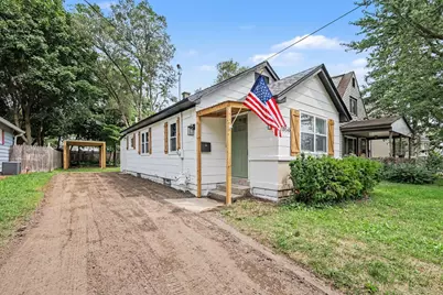 2856 Longstreet Avenue SW, Wyoming, MI 49509 - Photo 2