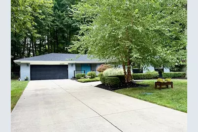 46250 Bloomcrest Drive, Northville, MI 48167 - Photo 2