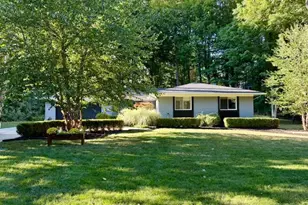 46250 Bloomcrest Dr, Northville, MI 48167 - Photo 30