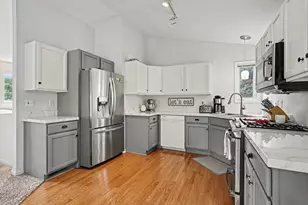 14255 Ottawa Creek Ln, Holland, MI 49424 - Photo 8